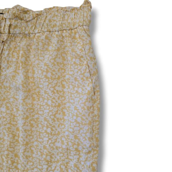 Banana Republic Women’s Yellow Floral Print Drawstring Shorts – Size Small - Picture 3 of 8
